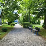 бриджит Appartement *